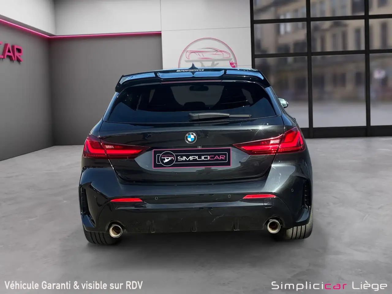 BMW 120 - 6