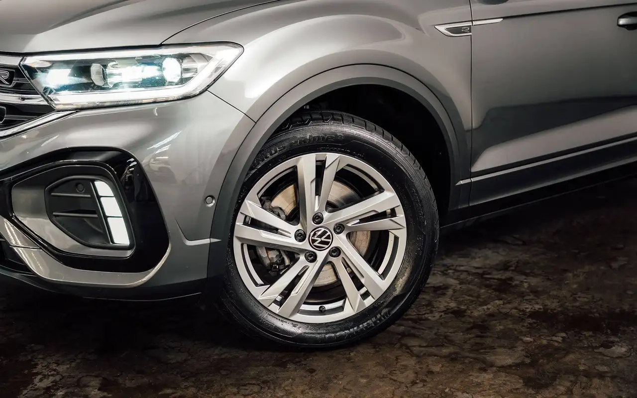 Volkswagen T-Roc - 7