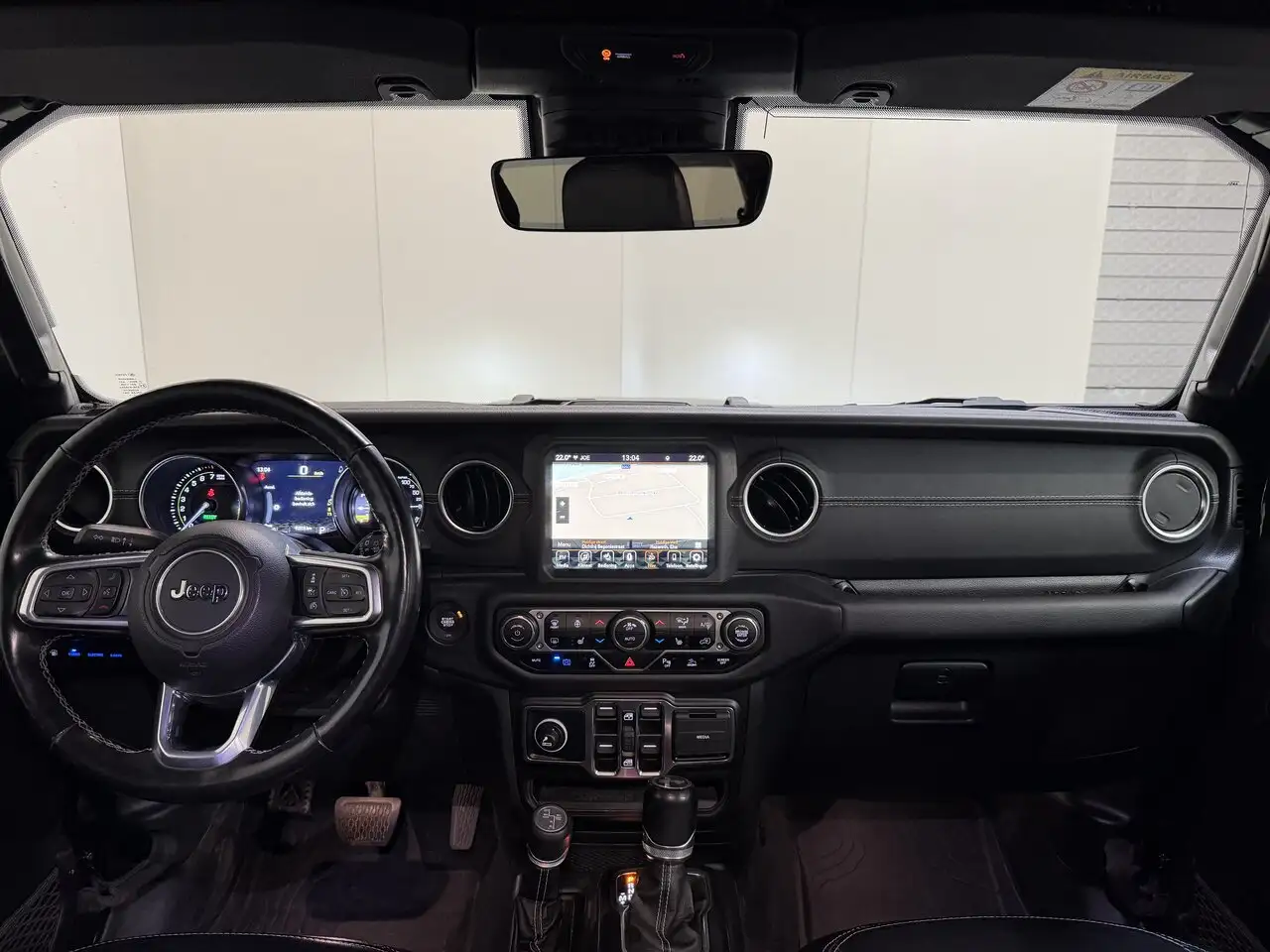 Jeep Wrangler - 11