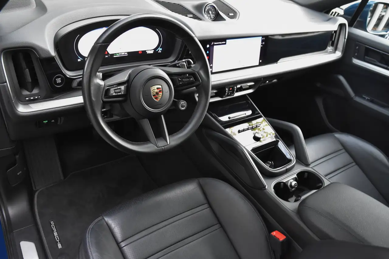Porsche Cayenne - 4