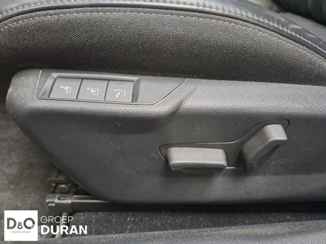 Peugeot 2008 - 11