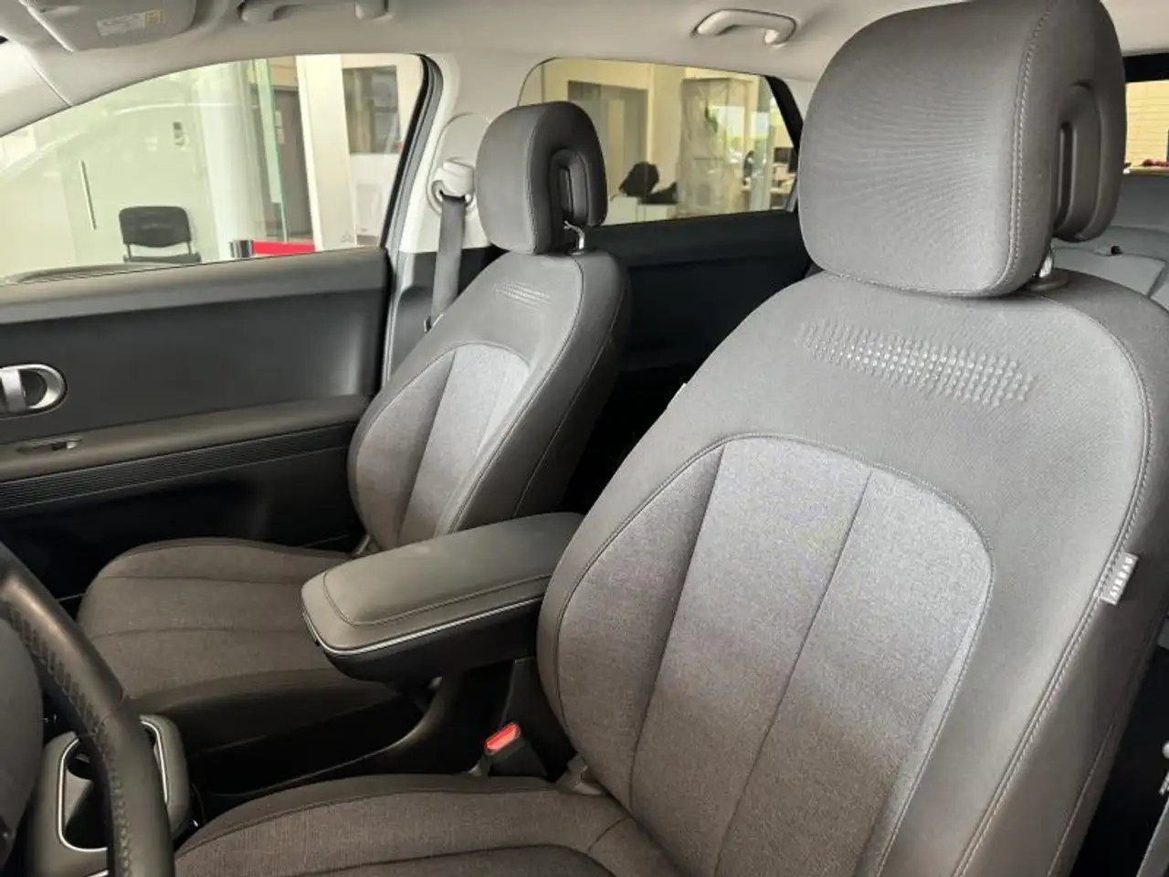 Hyundai IONIQ 5 - 12