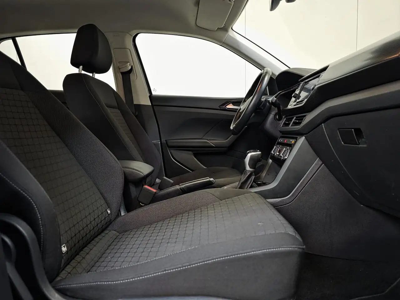 Volkswagen T-Cross - 2