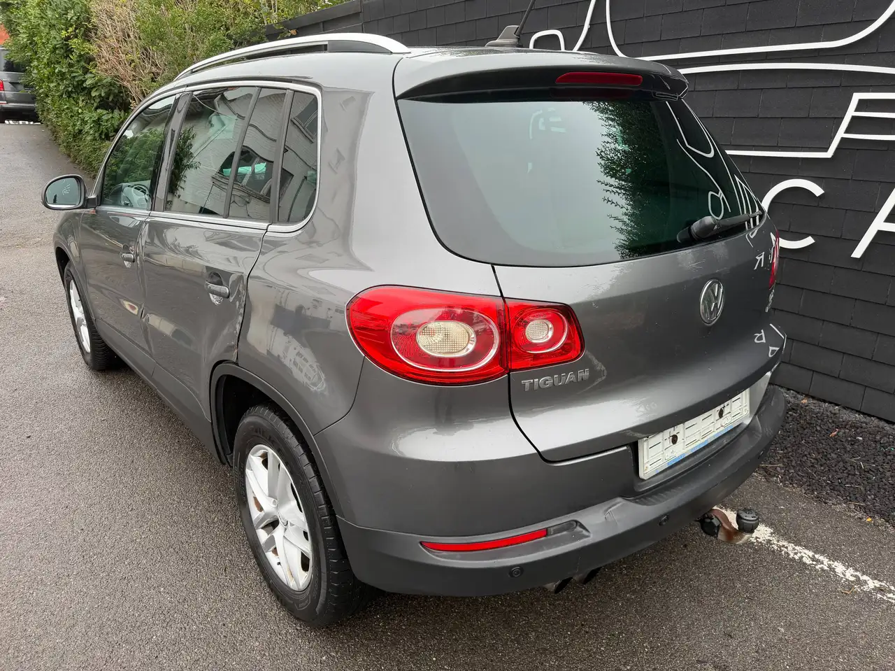 Volkswagen Tiguan - 4