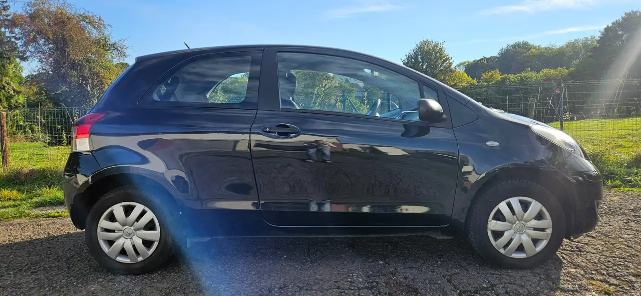 Toyota Yaris - 3