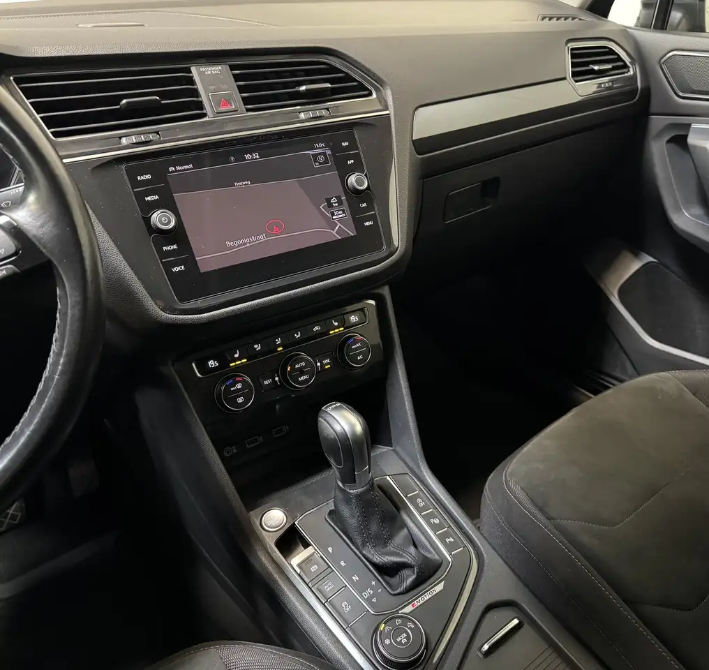 Volkswagen Tiguan Allspace - 12