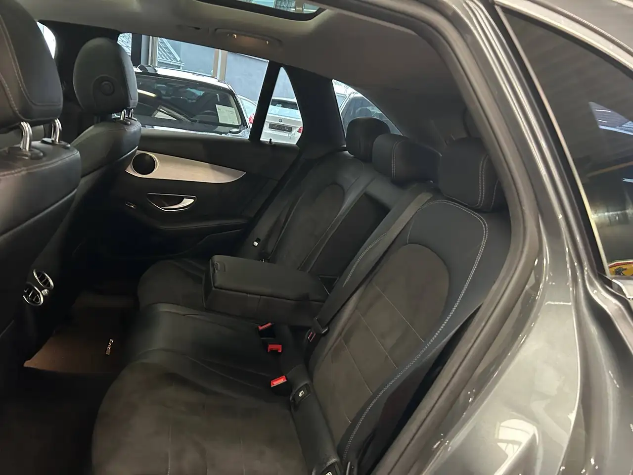 Mercedes-Benz GLC 350 - 6