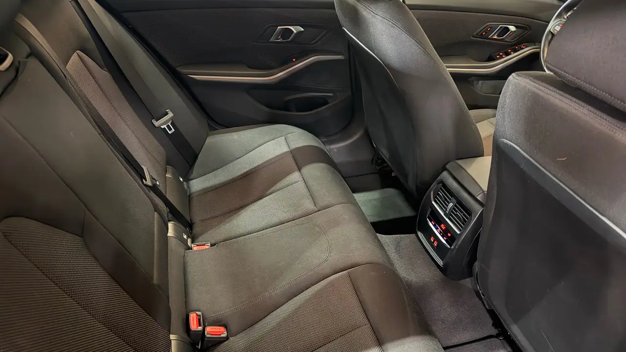BMW 318 - 10