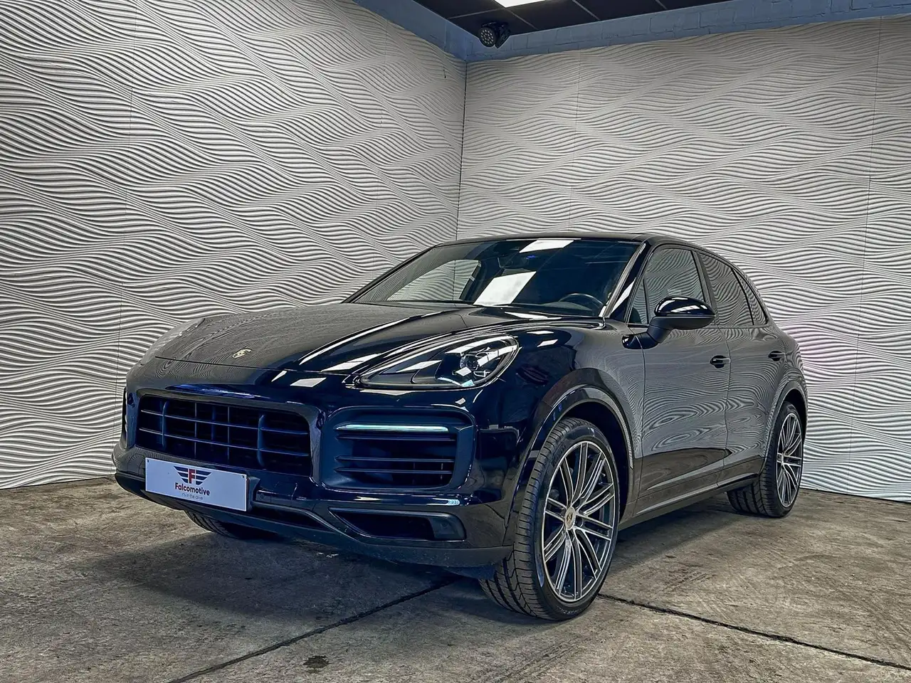 Porsche Cayenne - 4