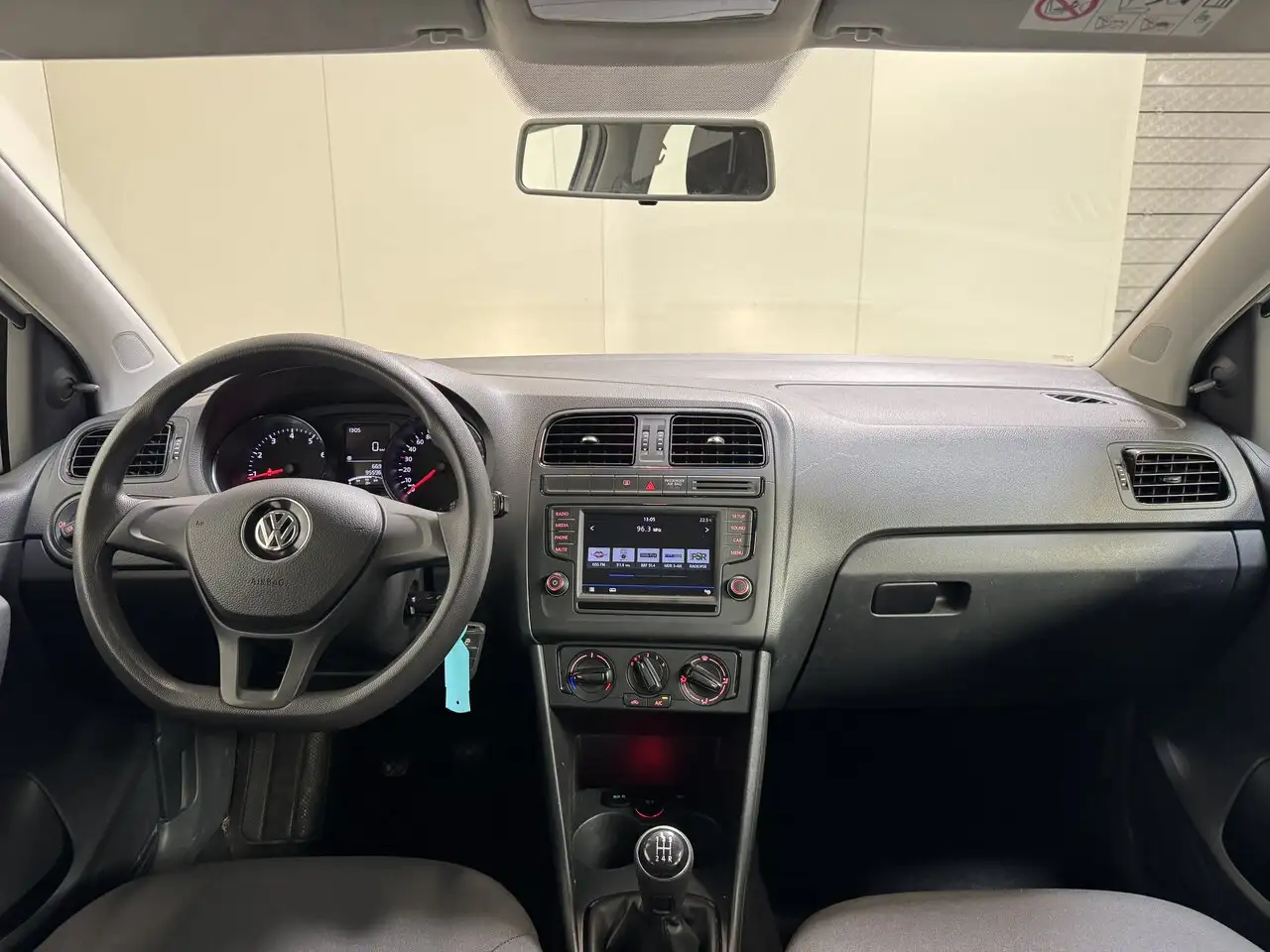 Volkswagen Polo - 10