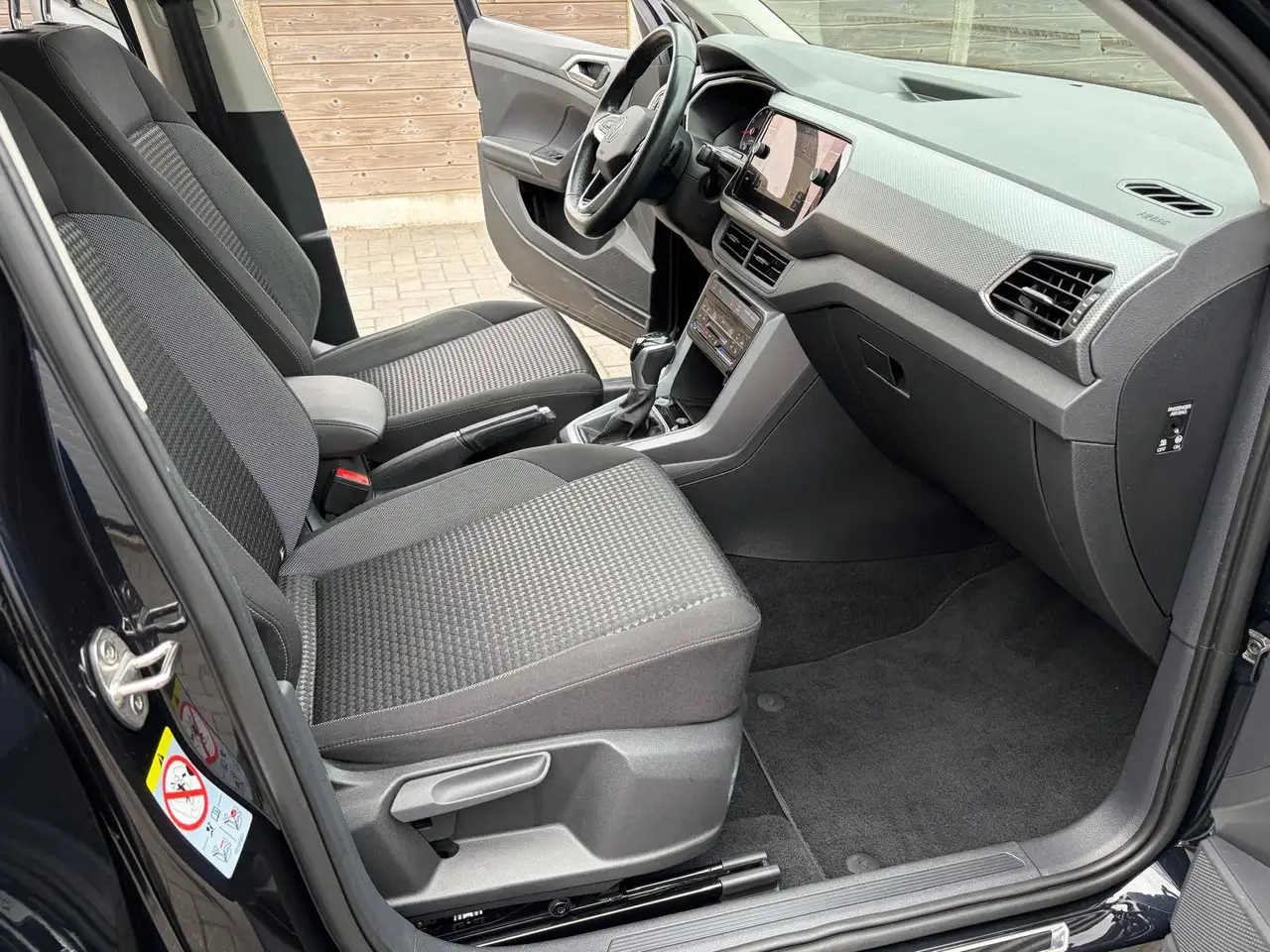 Volkswagen T-Cross - 8
