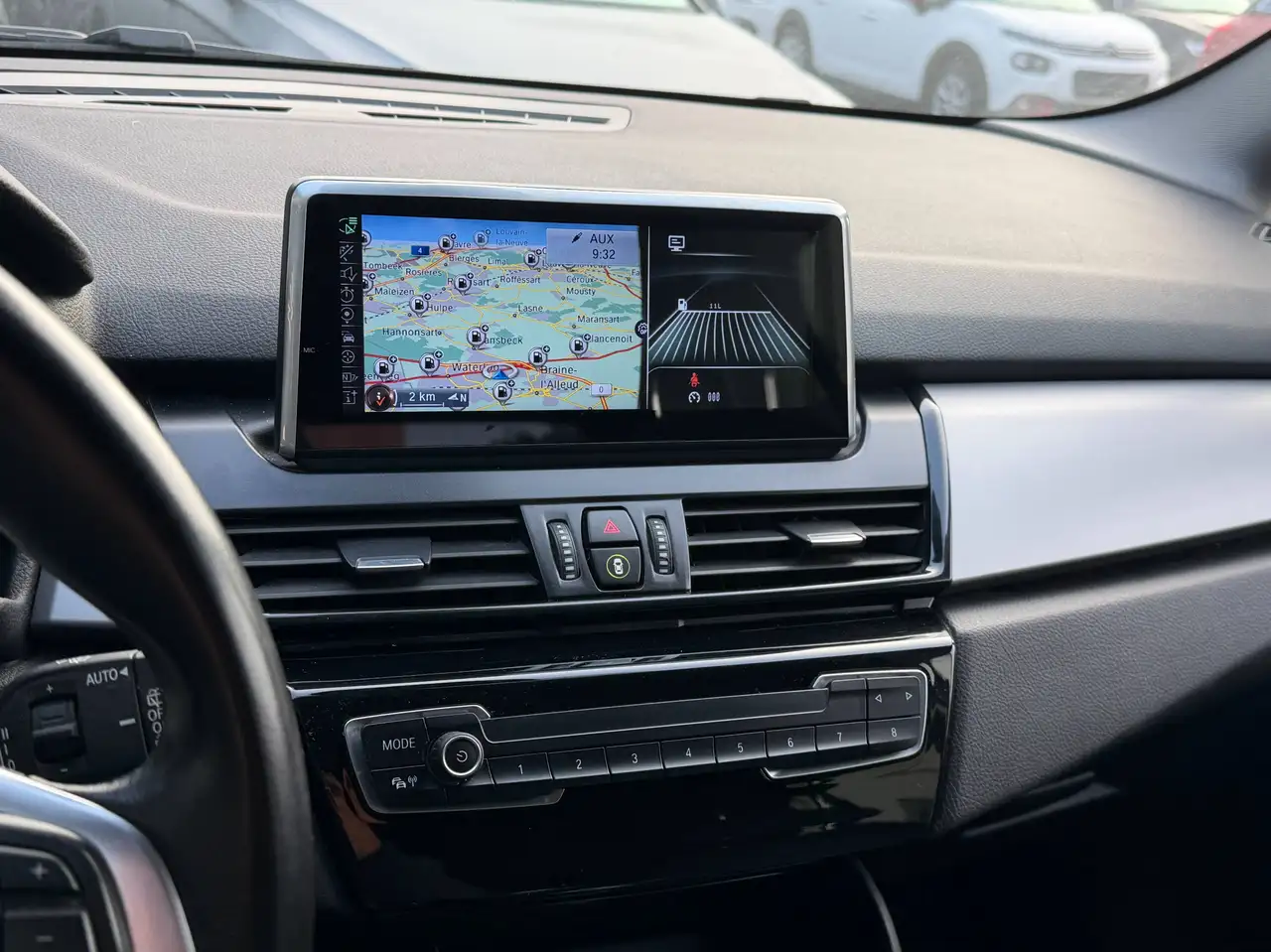 BMW 216 - 10