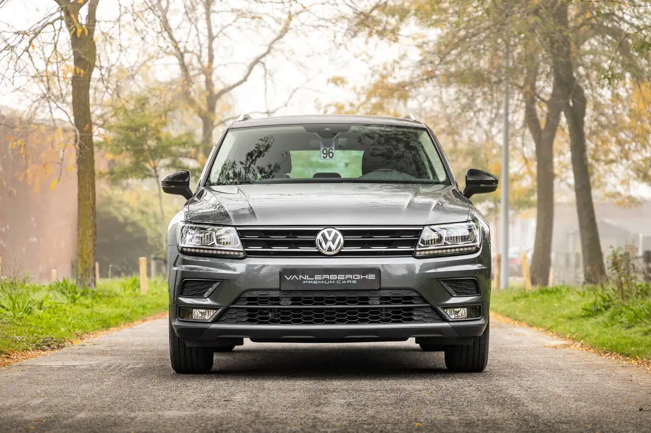 Volkswagen Tiguan - 2