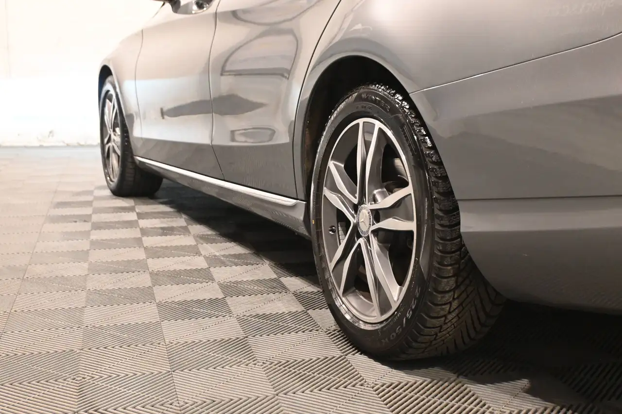Mercedes-Benz C 180 - 7