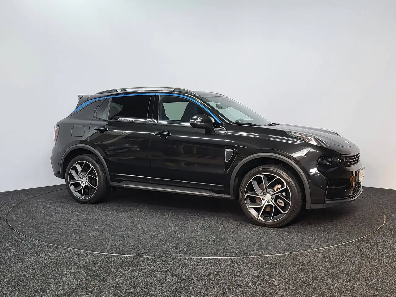 Lynk & Co 01 - 8