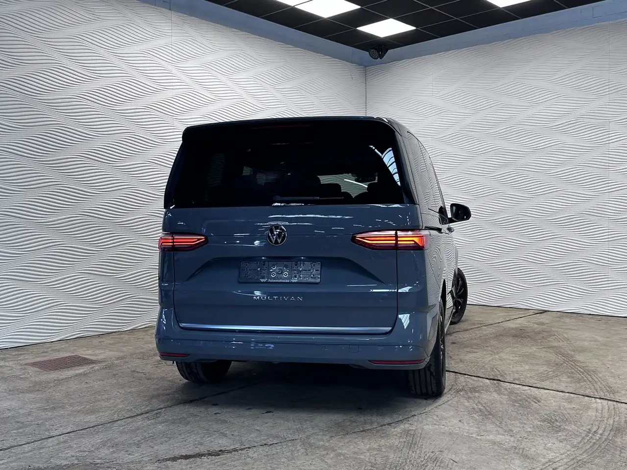 Volkswagen T7 Multivan - 9