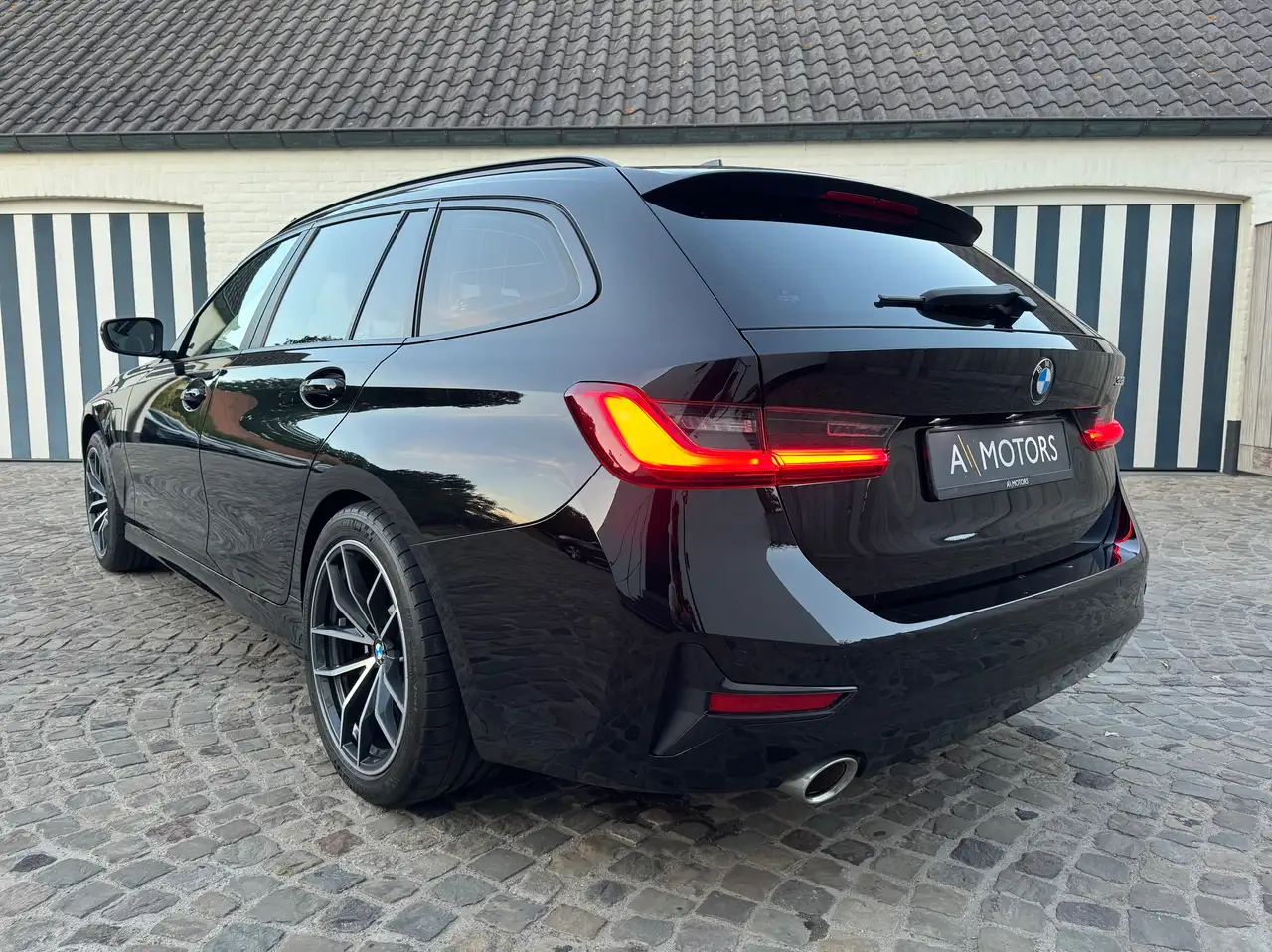 BMW 330 - 4