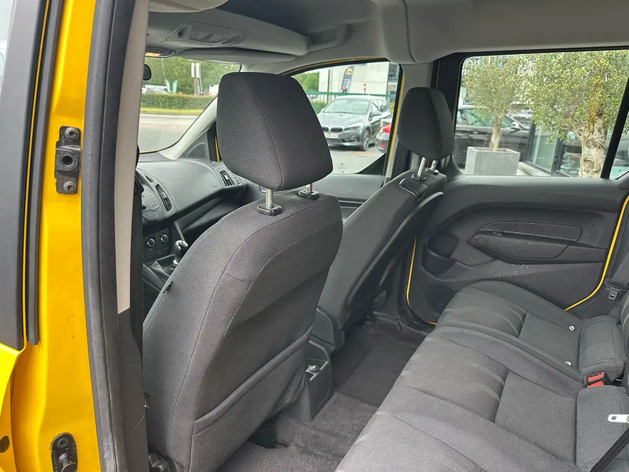 Ford Tourneo Connect - 10