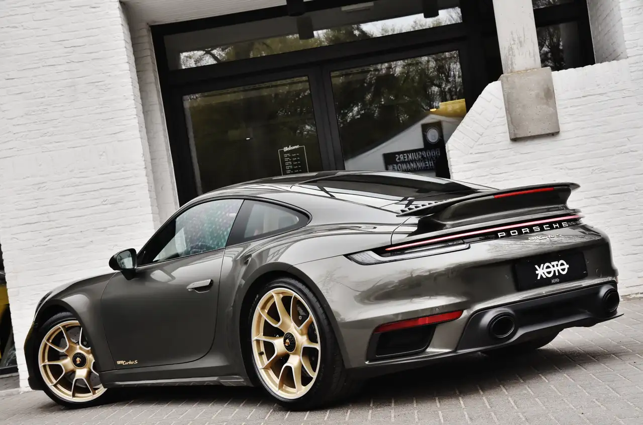 Porsche 992 - 9