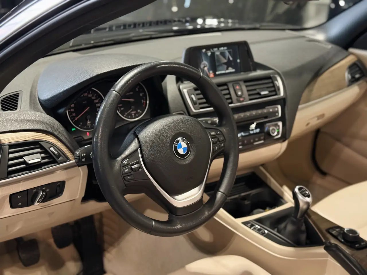 BMW 220 - 7