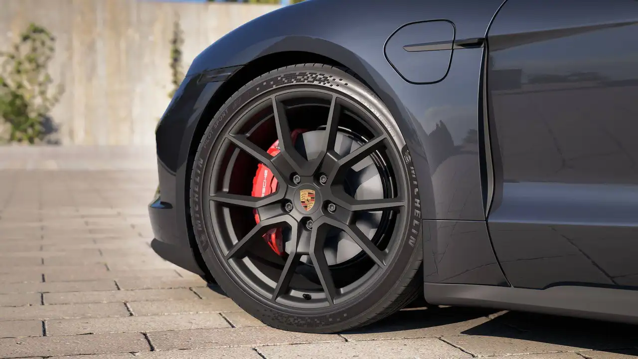 Porsche Taycan - 5