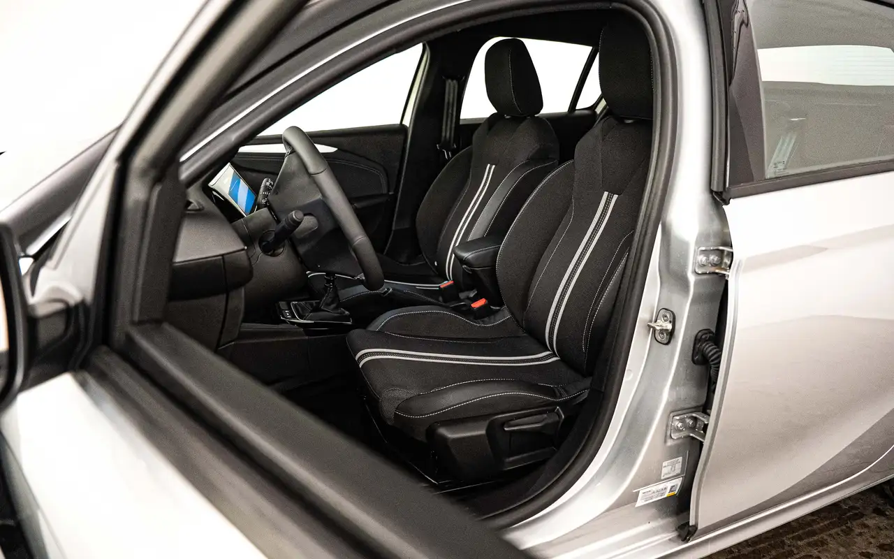 Opel Corsa - 8