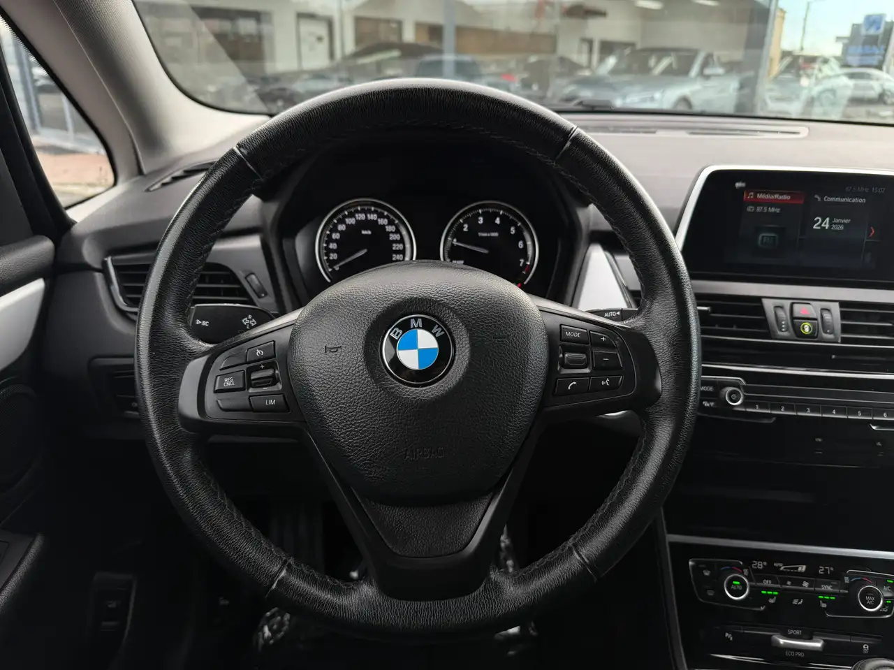 BMW 218 - 12