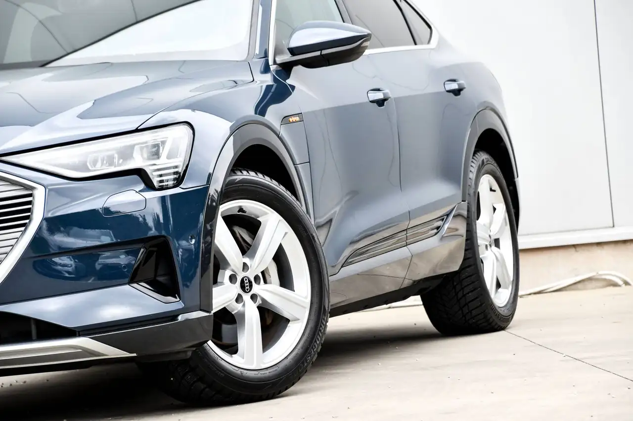 Audi e-tron - 6