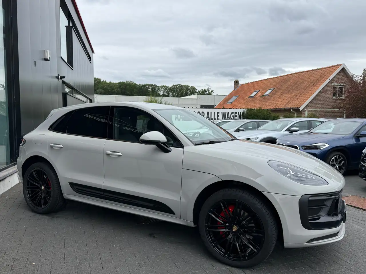 Porsche Macan - 4