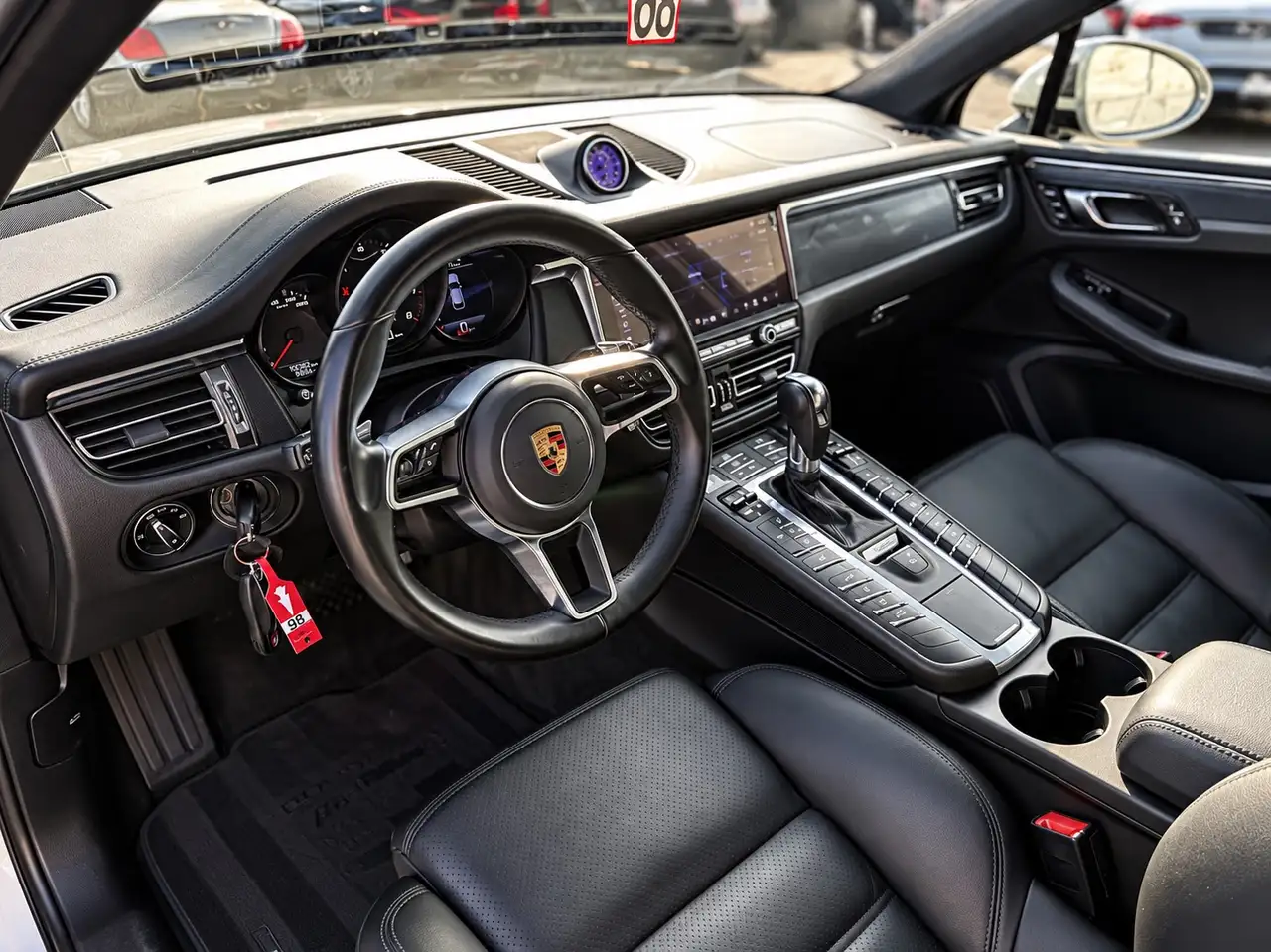 Porsche Macan - 11