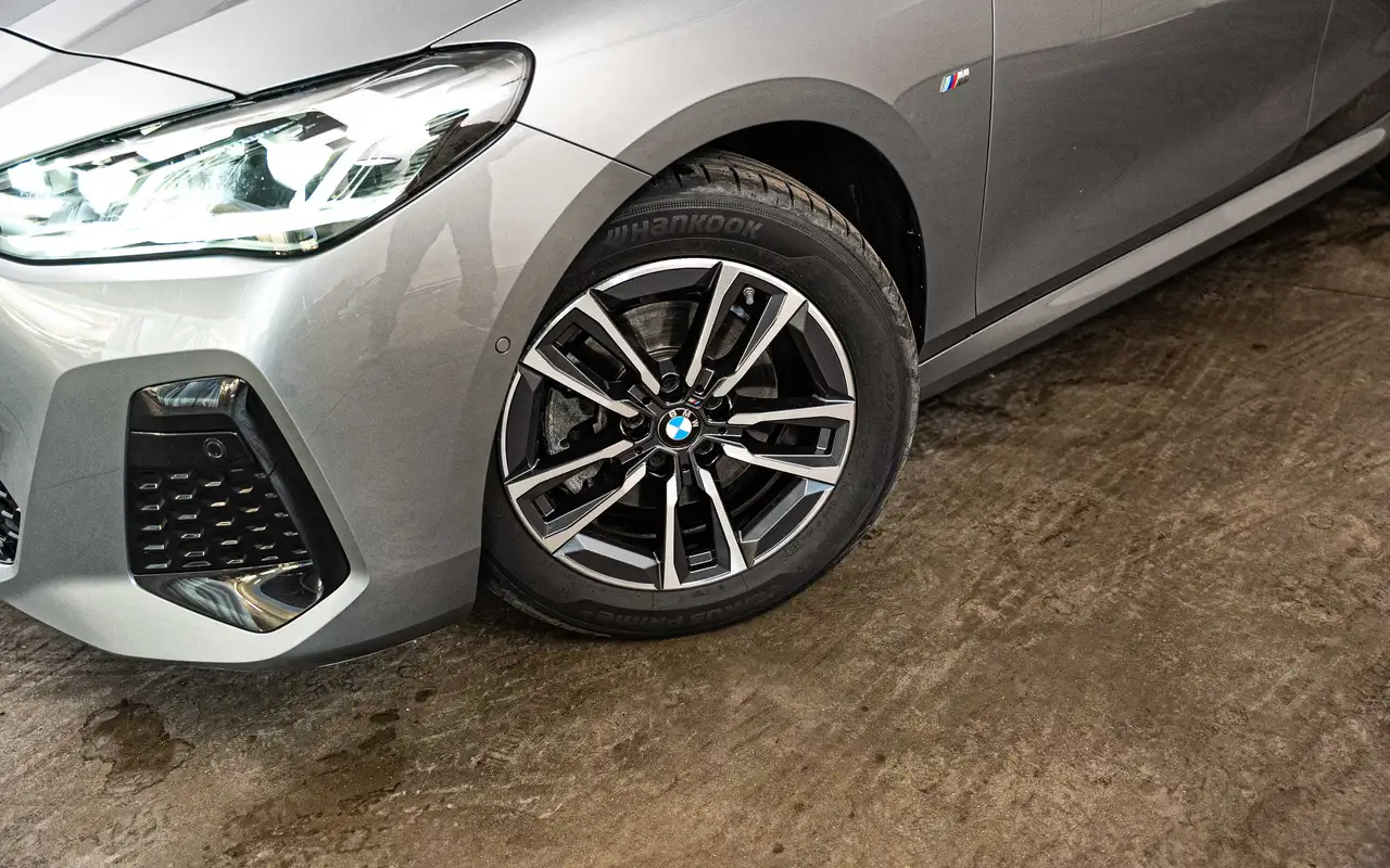 BMW 218 - 5