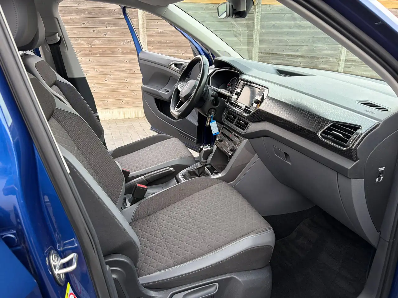 Volkswagen T-Cross - 8