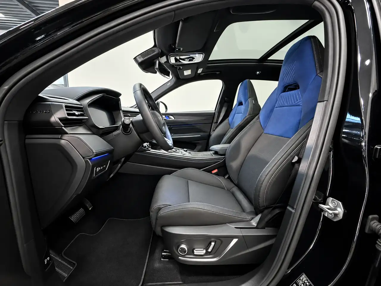 Lynk & Co 01 - 12