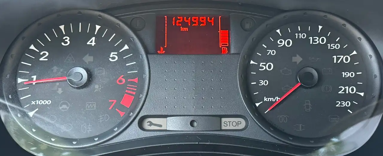 Renault Clio - 8