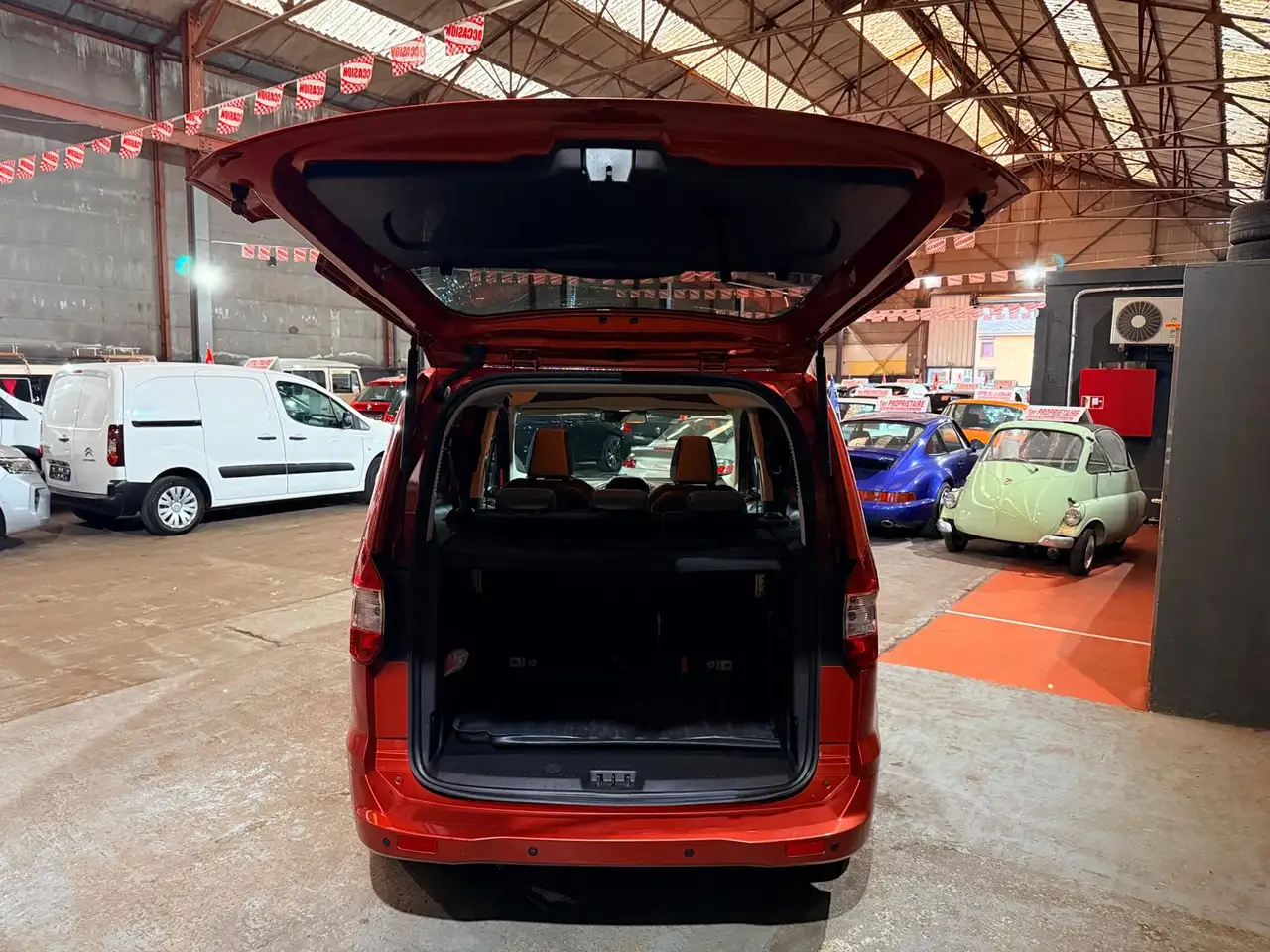 Ford Tourneo Courier - 8