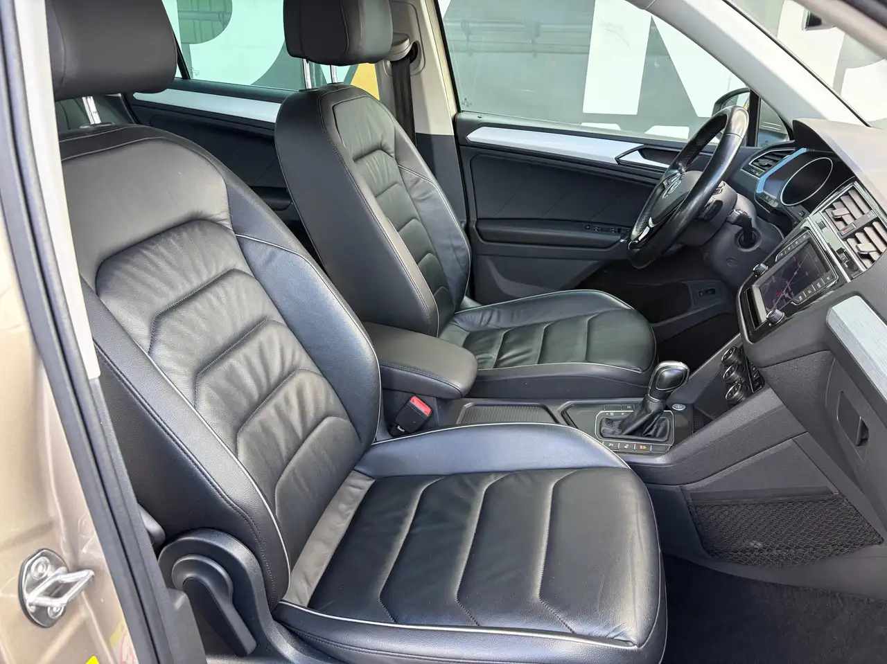 Volkswagen Tiguan - 7