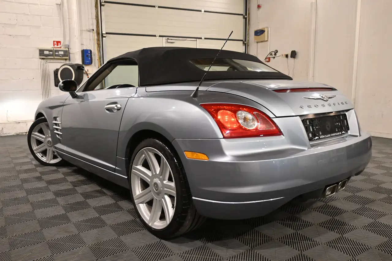 Chrysler Crossfire - 8