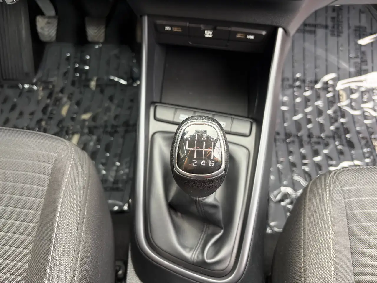 Hyundai i20 - 12