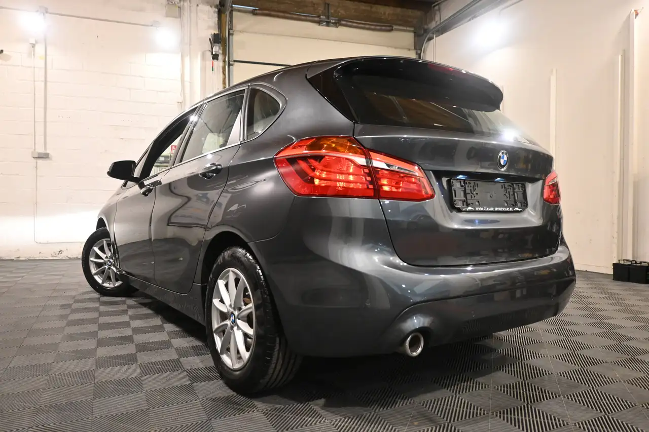 BMW 216 - 7