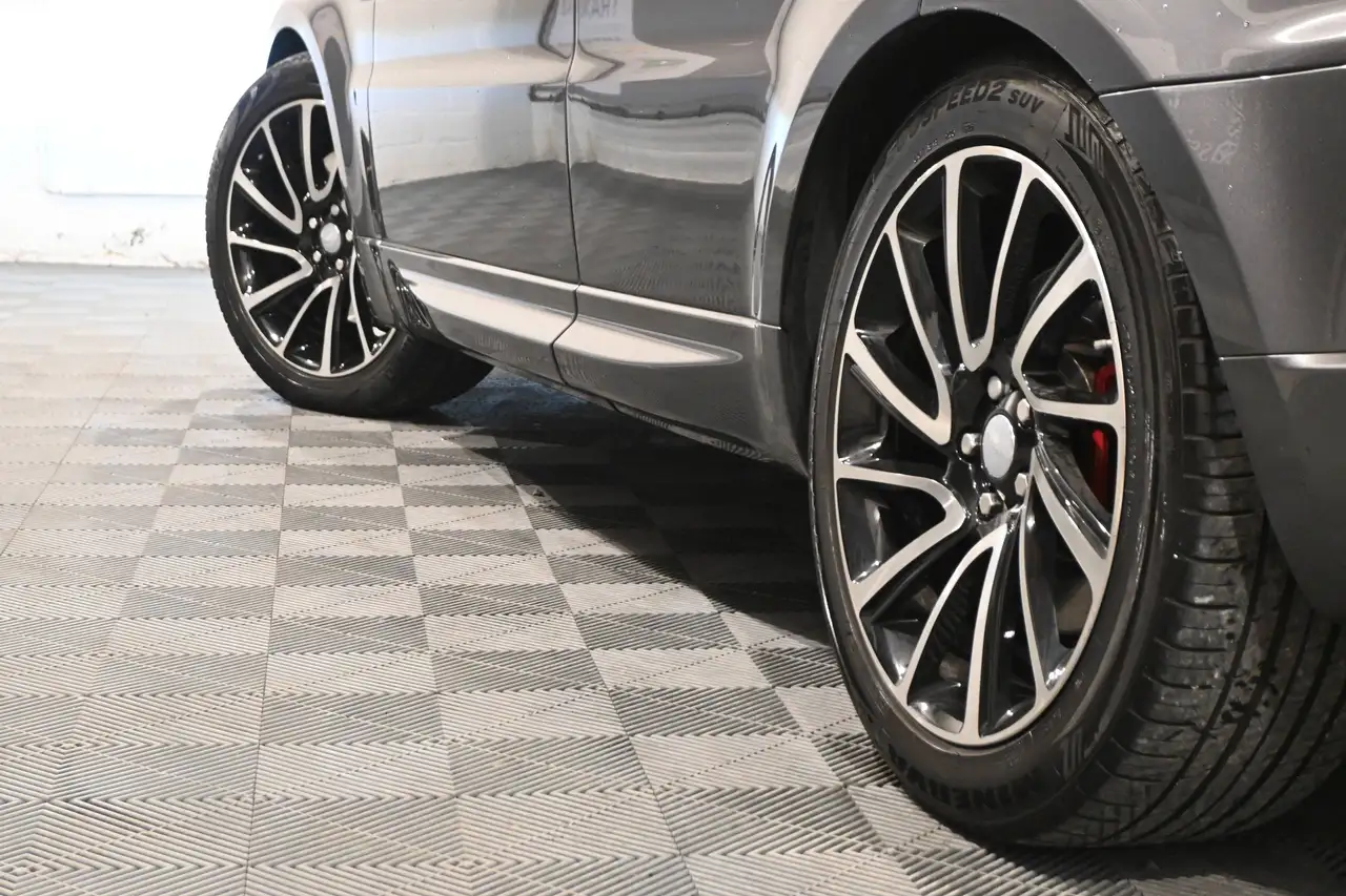 Land Rover Range Rover Sport - 12