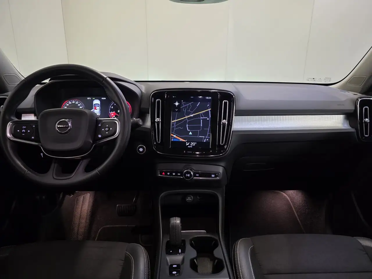 Volvo XC40 - 11
