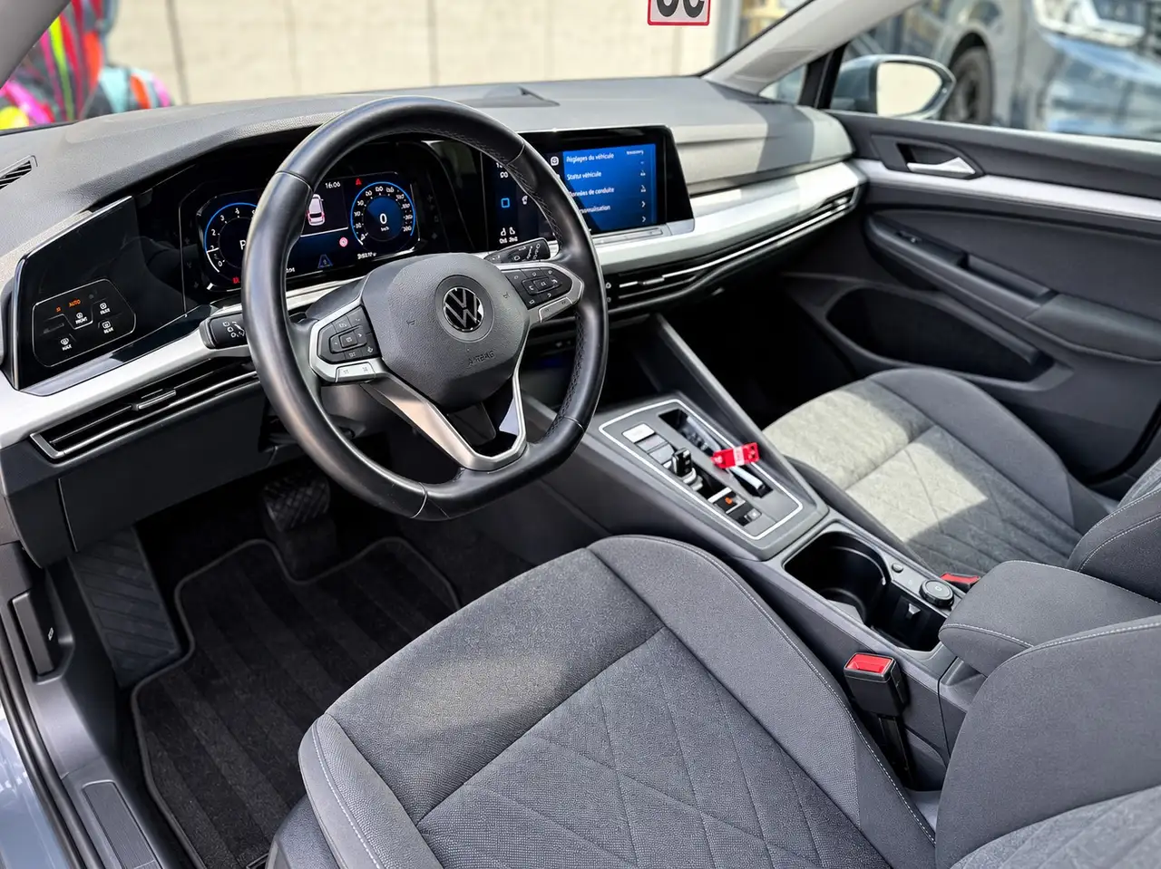 Volkswagen Golf - 8