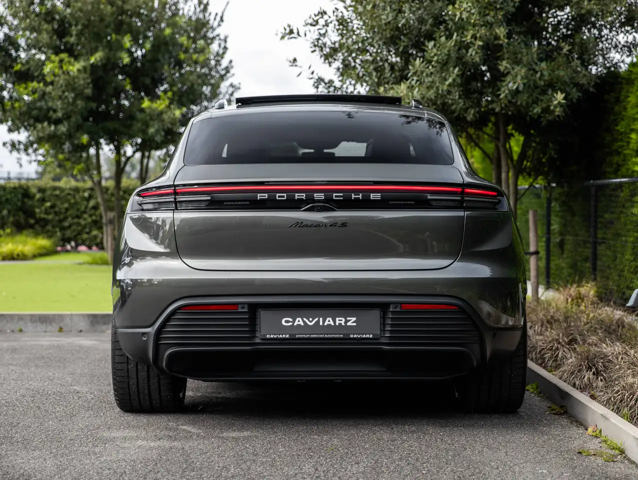 Porsche Macan - 5