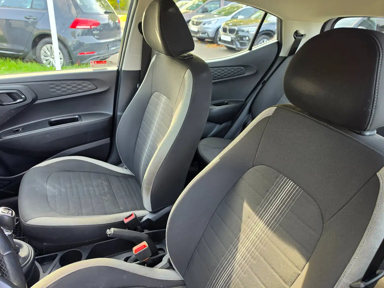 Hyundai i10 - 11