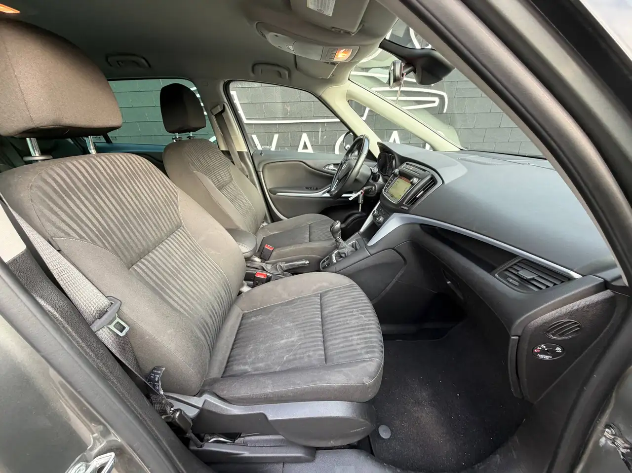 Opel Zafira Tourer - 11