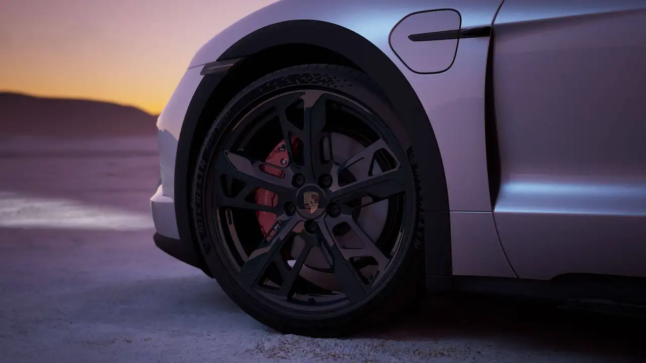 Porsche Taycan - 12