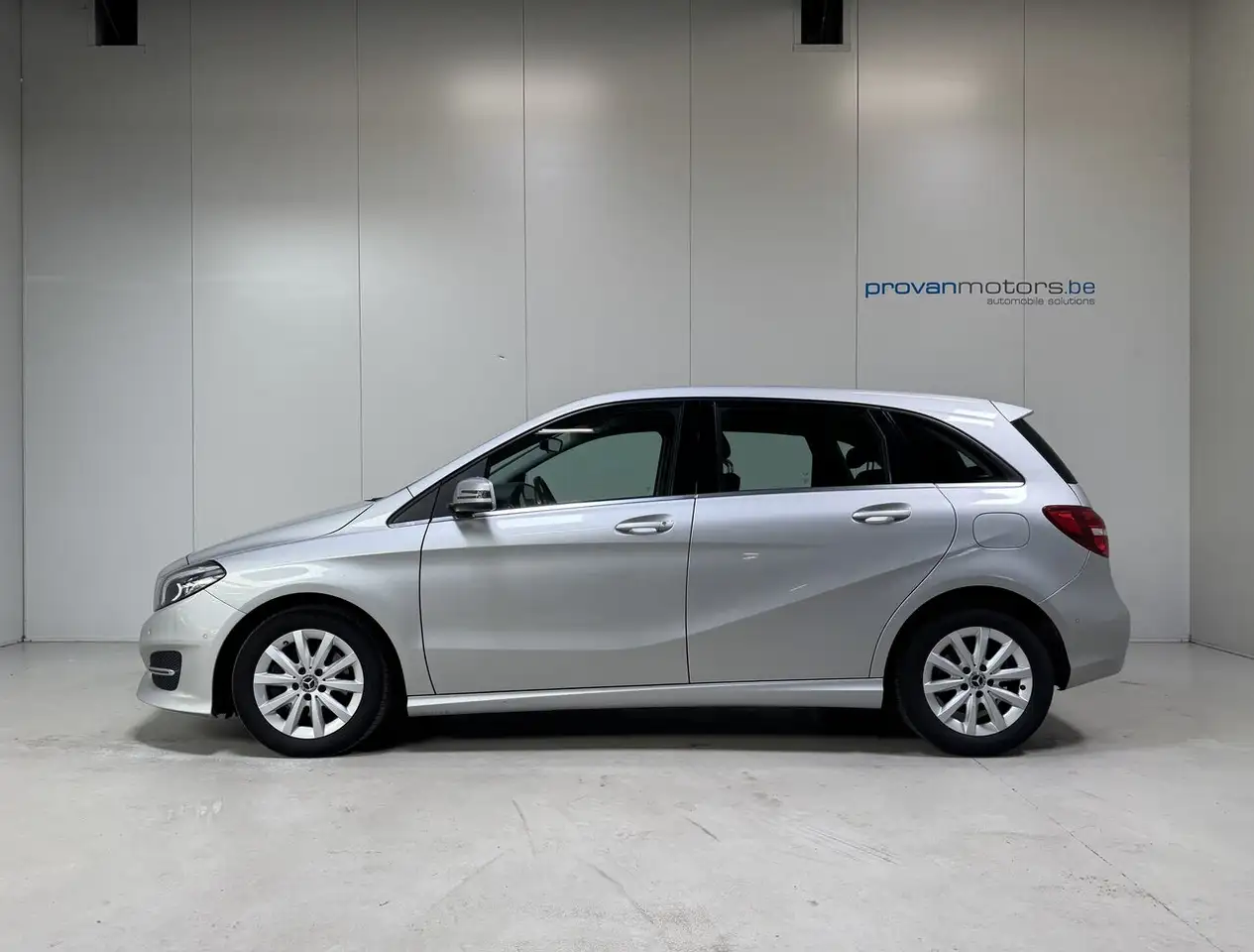 Mercedes-Benz B 180 - 8