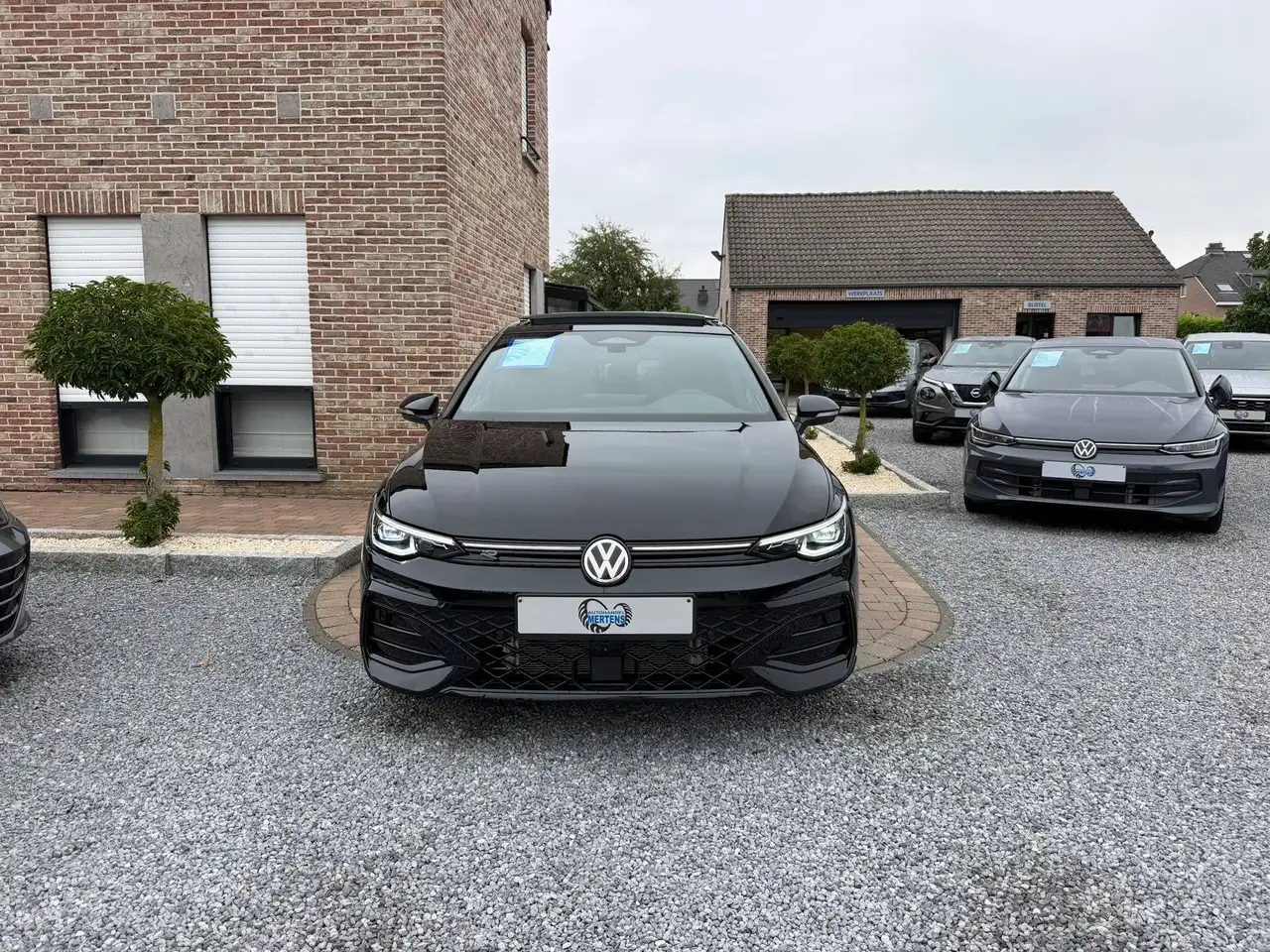 Volkswagen Golf - 2