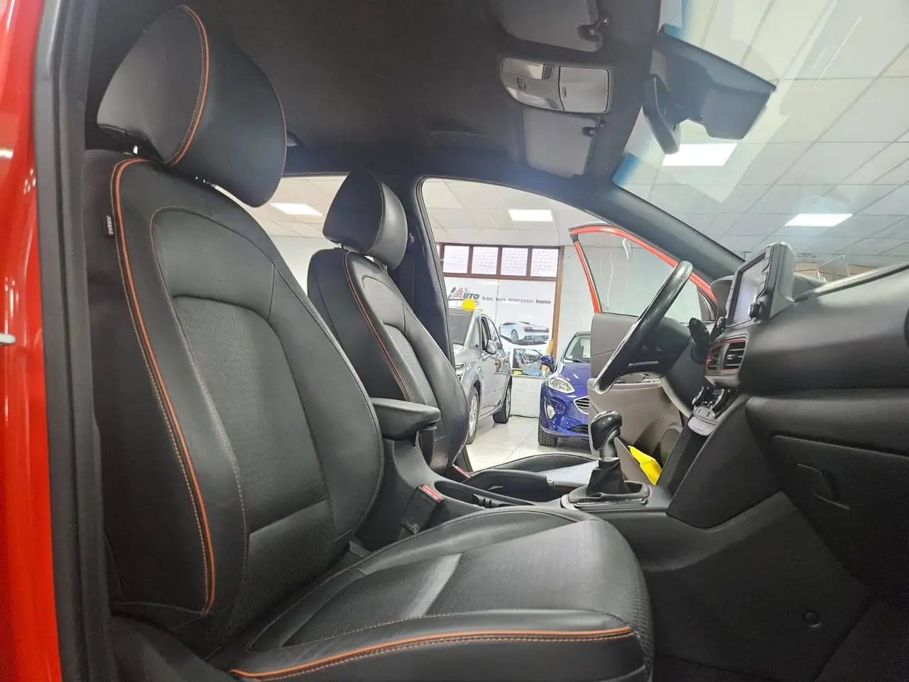 Hyundai KONA - 25