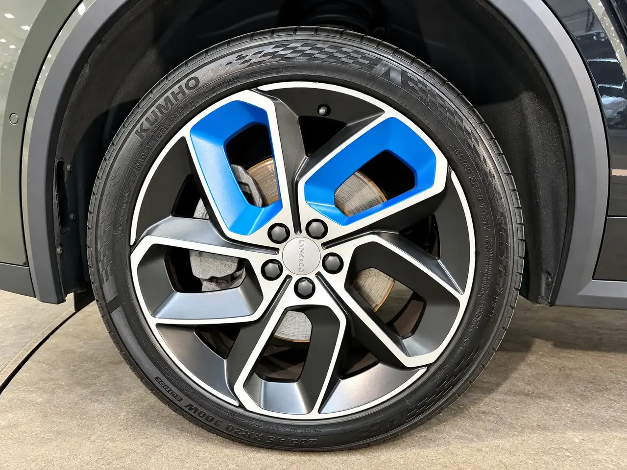 Lynk & Co 01 - 10